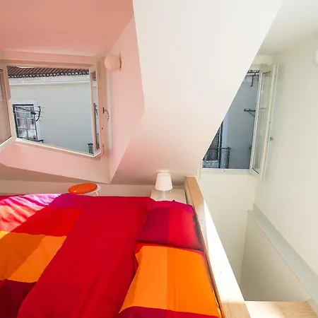 Duplex In Alfama Lägenhet